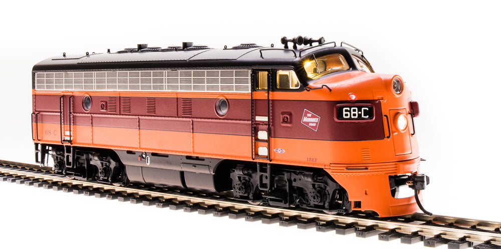 Broadway Limited #4845 EMD F7 A/Unpowered B MILW 84A/84B w/Sound&amp;DCC